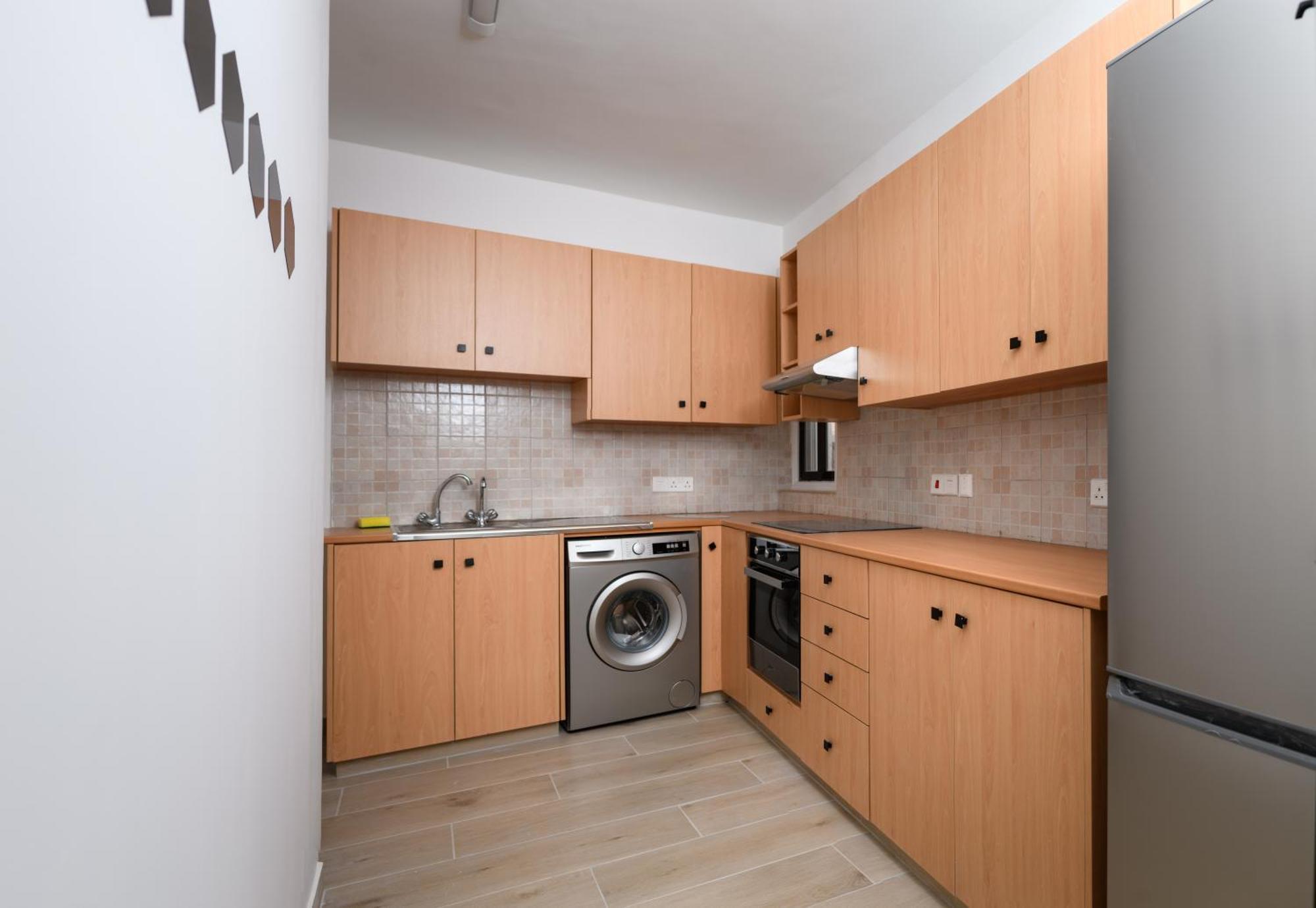 Ollies 3 Bedroom Apartment Larnaca Ngoại thất bức ảnh