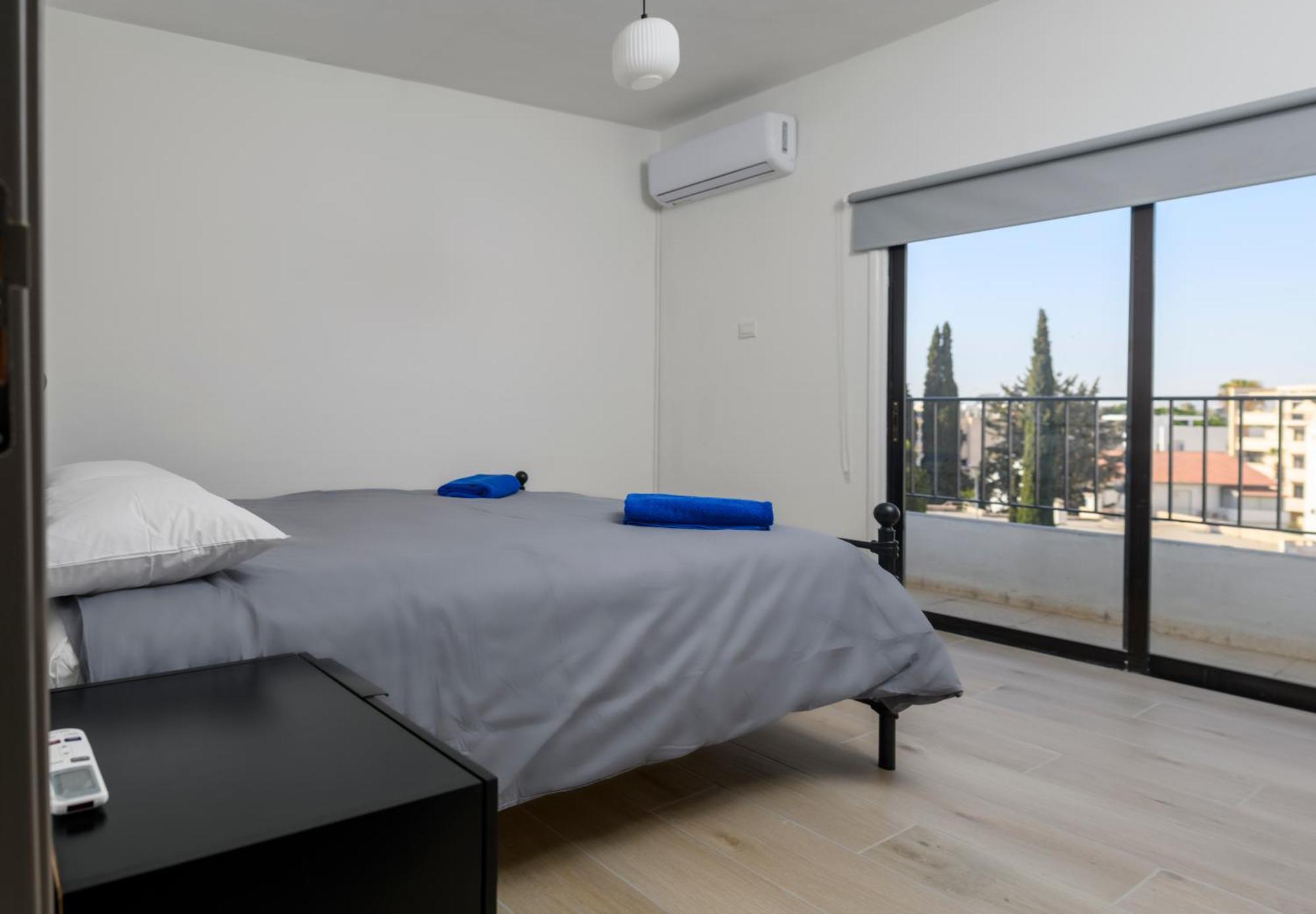 Ollies 3 Bedroom Apartment Larnaca Ngoại thất bức ảnh