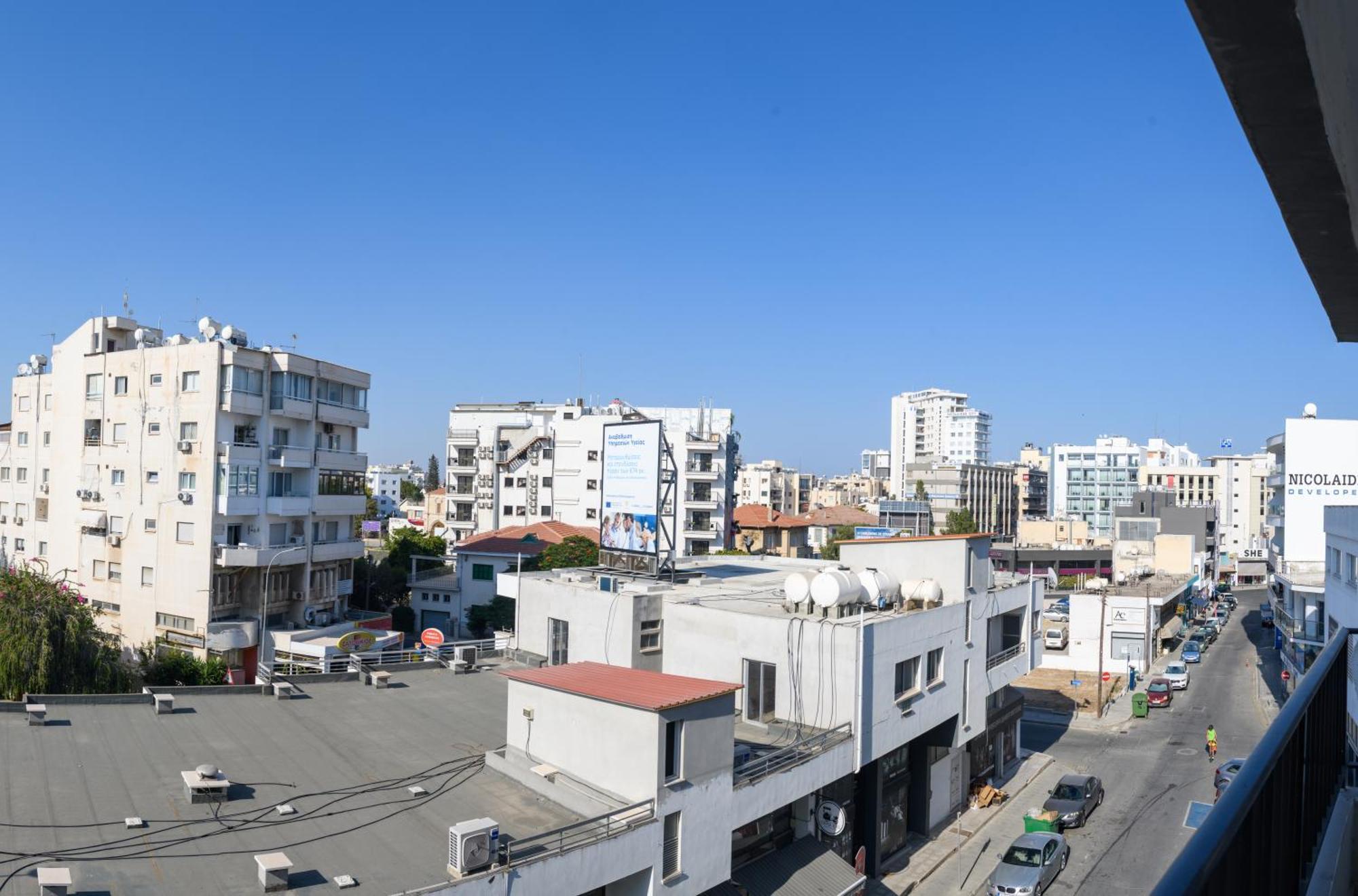 Ollies 3 Bedroom Apartment Larnaca Ngoại thất bức ảnh