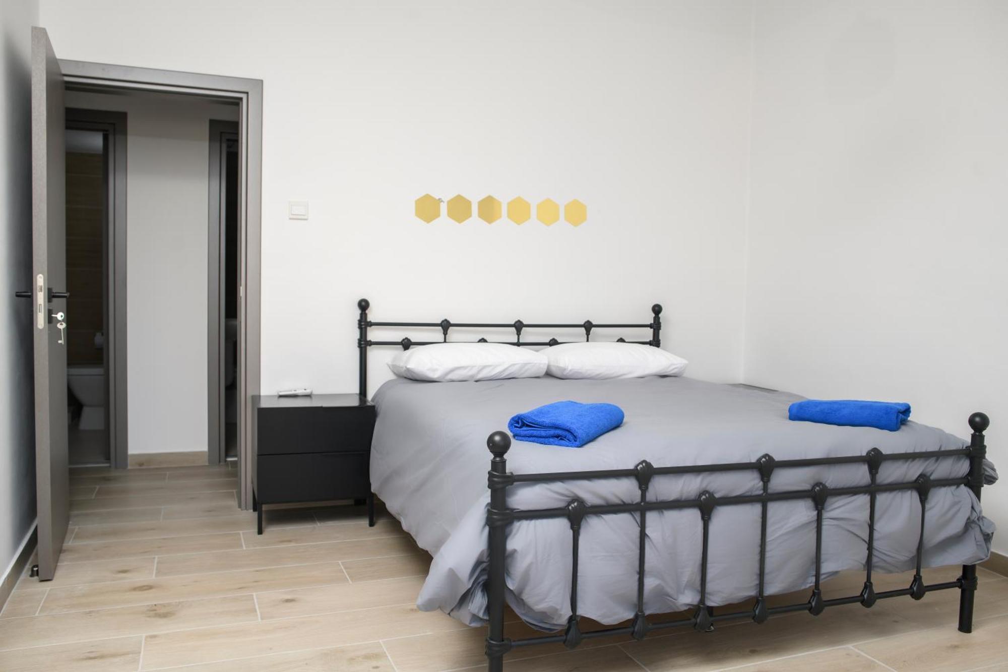 Ollies 3 Bedroom Apartment Larnaca Ngoại thất bức ảnh